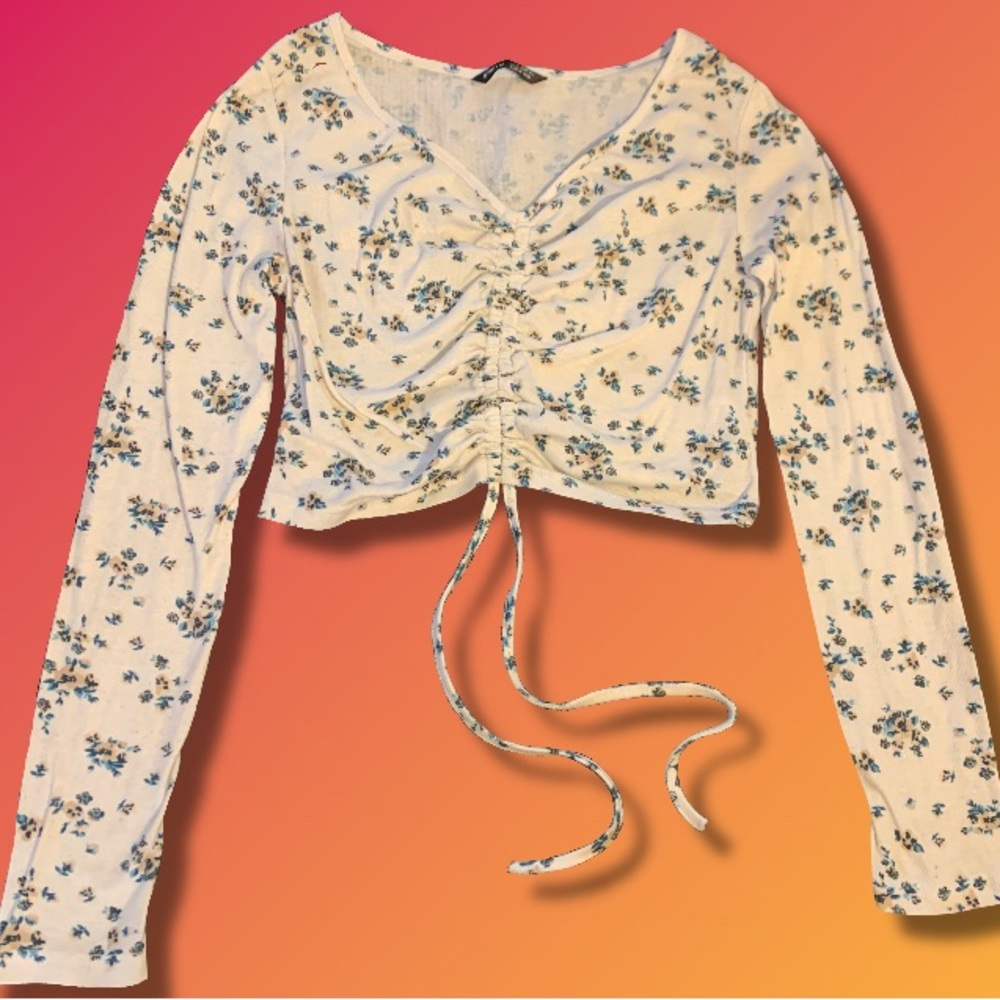 SHEIN Floral Ruched V-Neck Crop Top 🌸💙